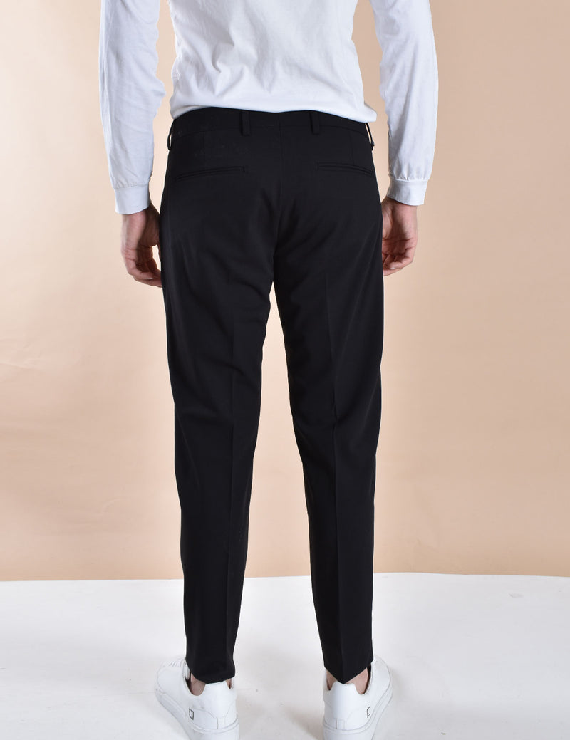 Pantalone Be Able Alexander shorter nero 