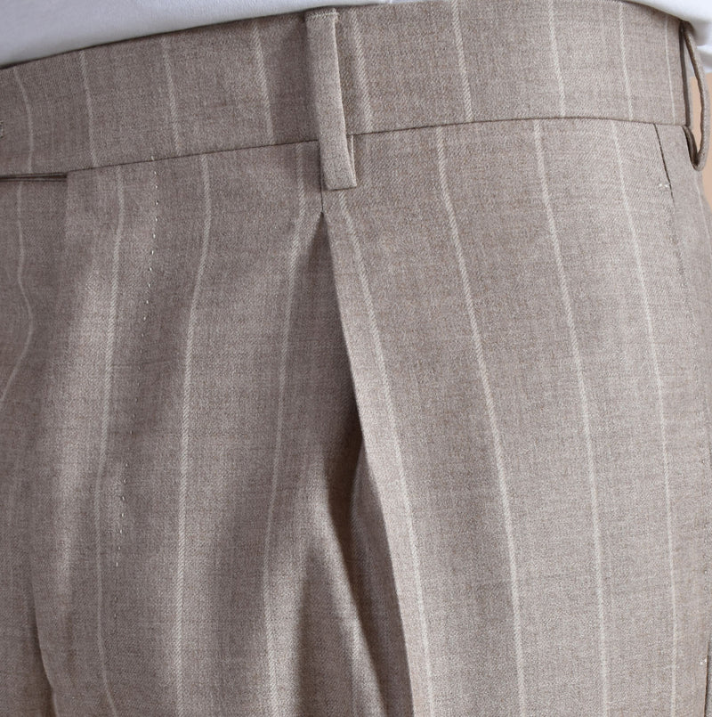 Pantalone Berwich gessato chiaia beige risvolti corto 