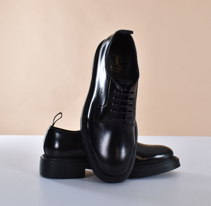 Scarpe Fabi derby nere 