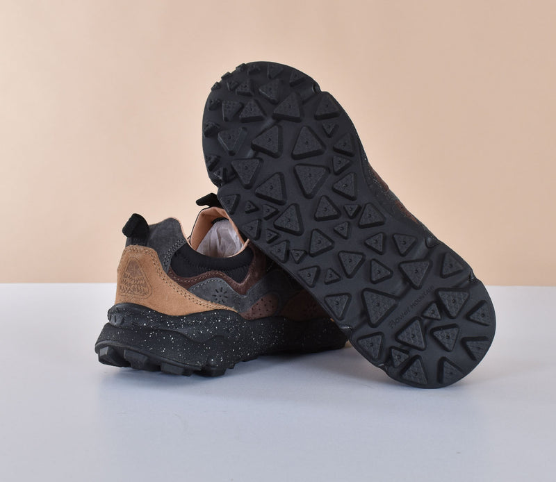 Sneakers Flower Mountain Yamanogrey black dark brown 
