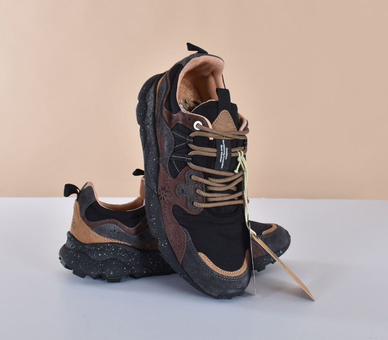 Sneakers Flower Mountain Yamanogrey black dark brown 