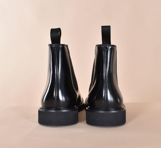 Scarpe Doucal's Beatles nere pelle opaca DU1343GENOUF007NN00 DOUCAL'S